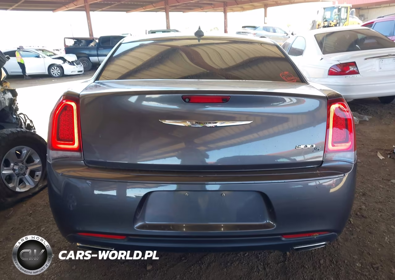 2020 Chrysler 300 300S VIN:2C3CCABG1LH158727 - 17