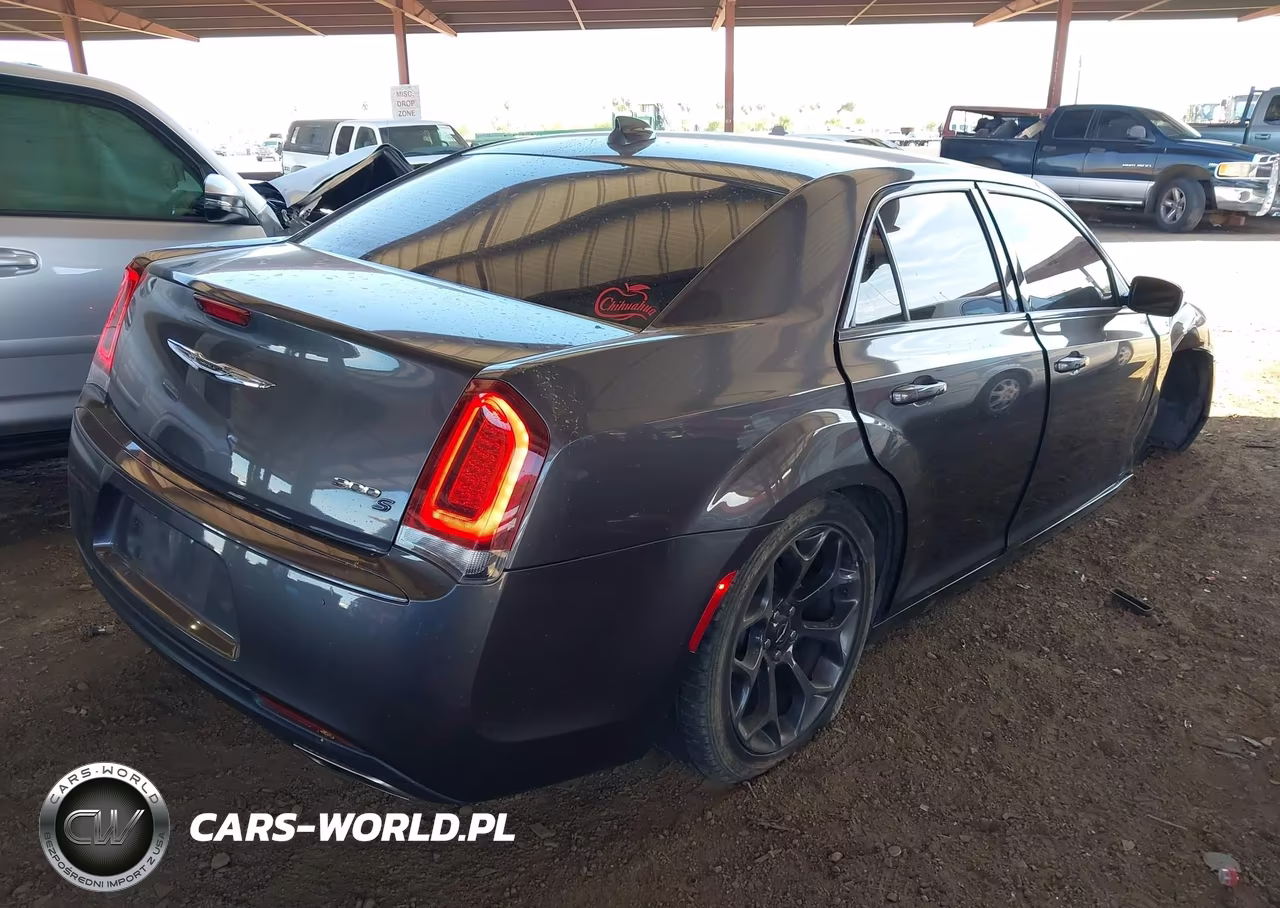 2020 Chrysler 300 300S VIN:2C3CCABG1LH158727 - 4