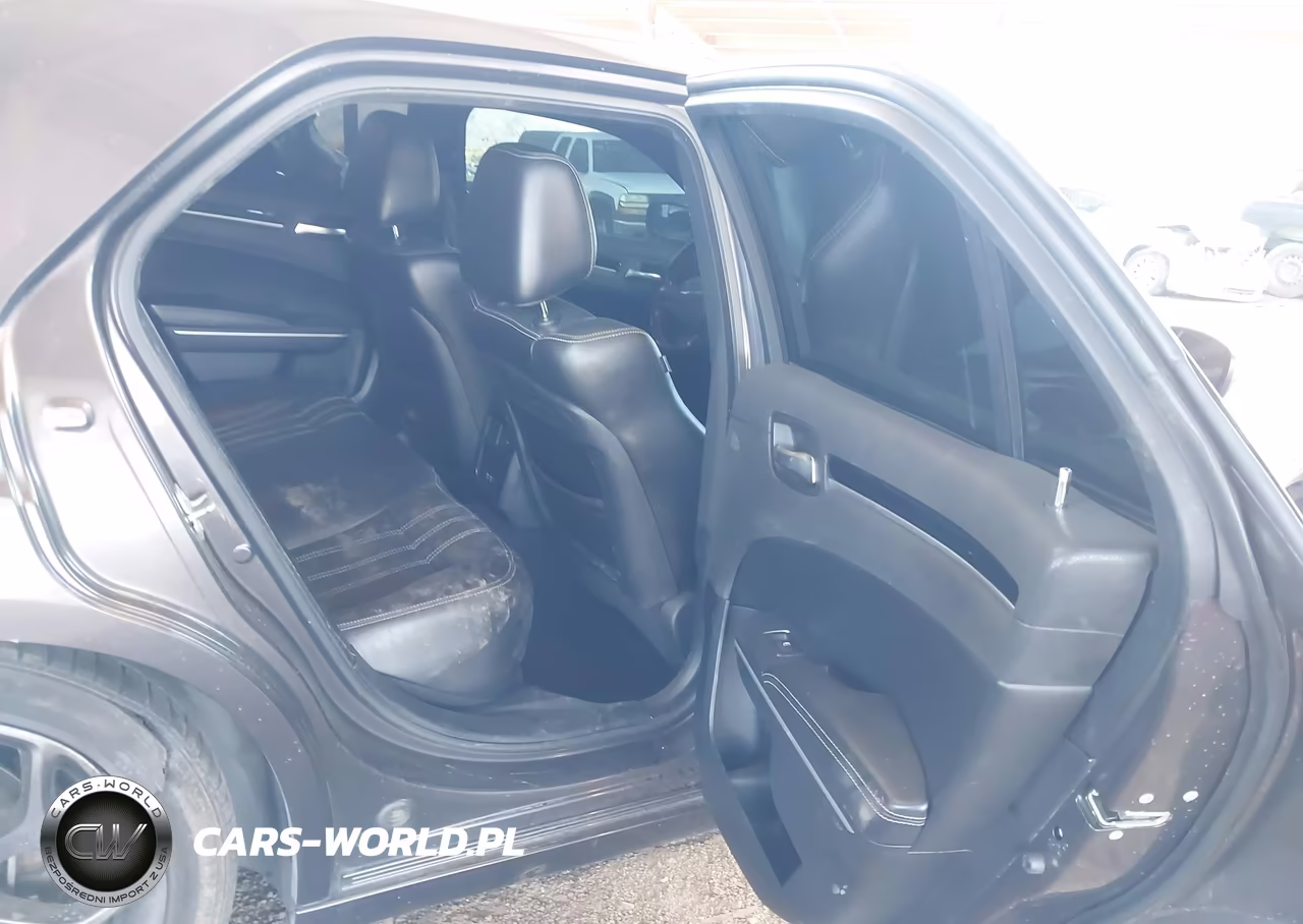 2020 Chrysler 300 300S VIN:2C3CCABG1LH158727 - 8
