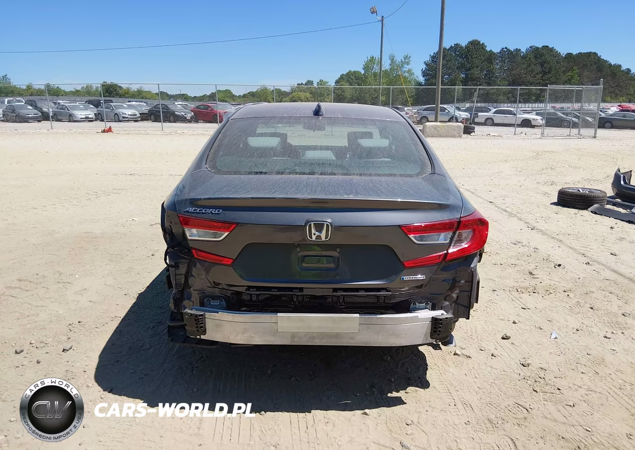 2018 Honda Accord Hybrid VIN:1HGCV3F15JA017244 - 17