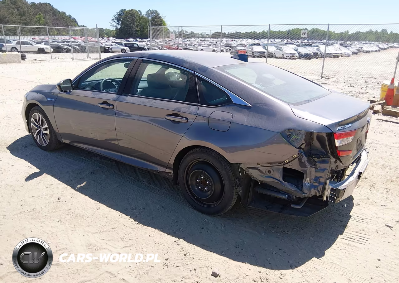 2018 Honda Accord Hybrid VIN:1HGCV3F15JA017244 - 3