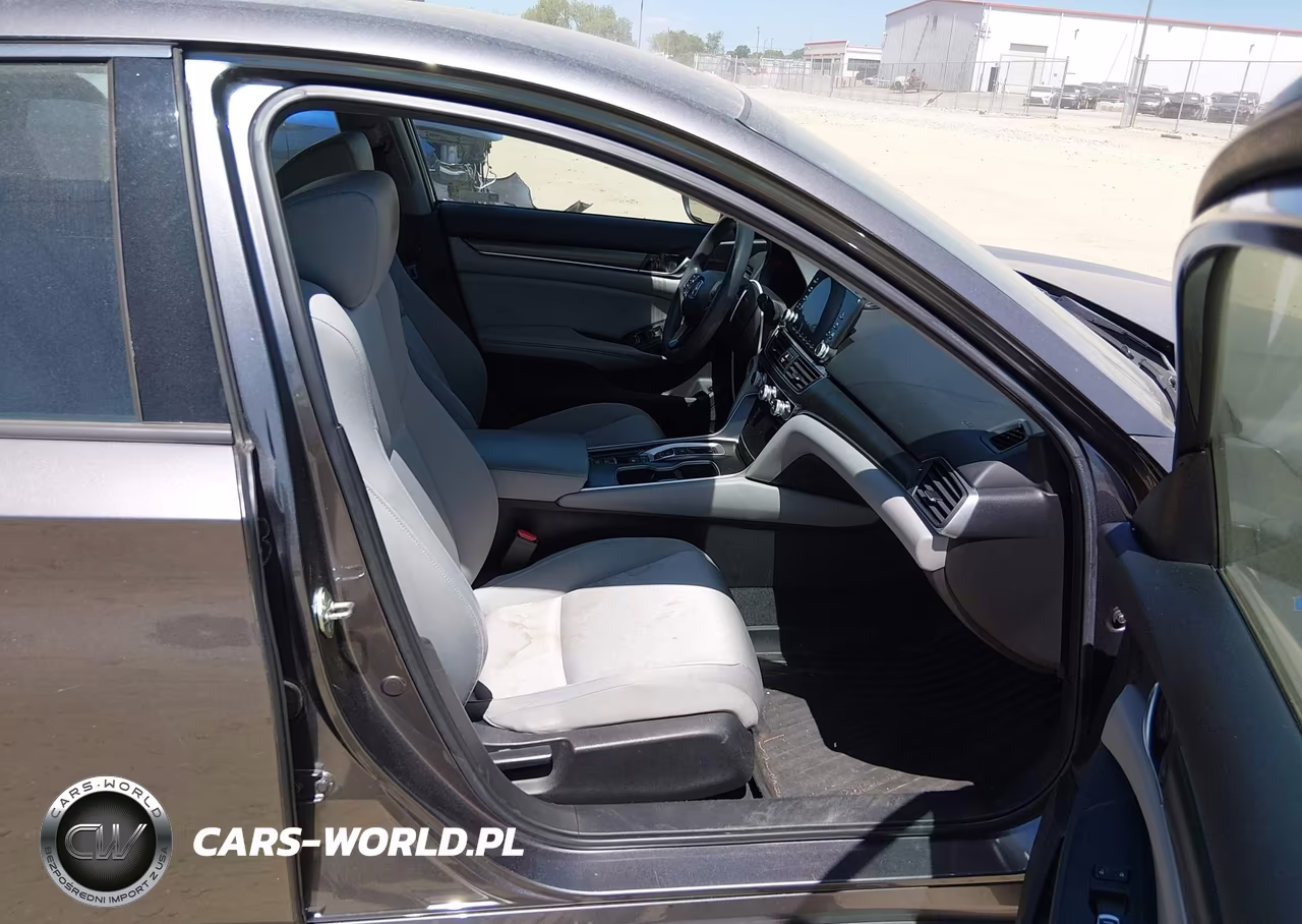 2018 Honda Accord Hybrid VIN:1HGCV3F15JA017244 - 5
