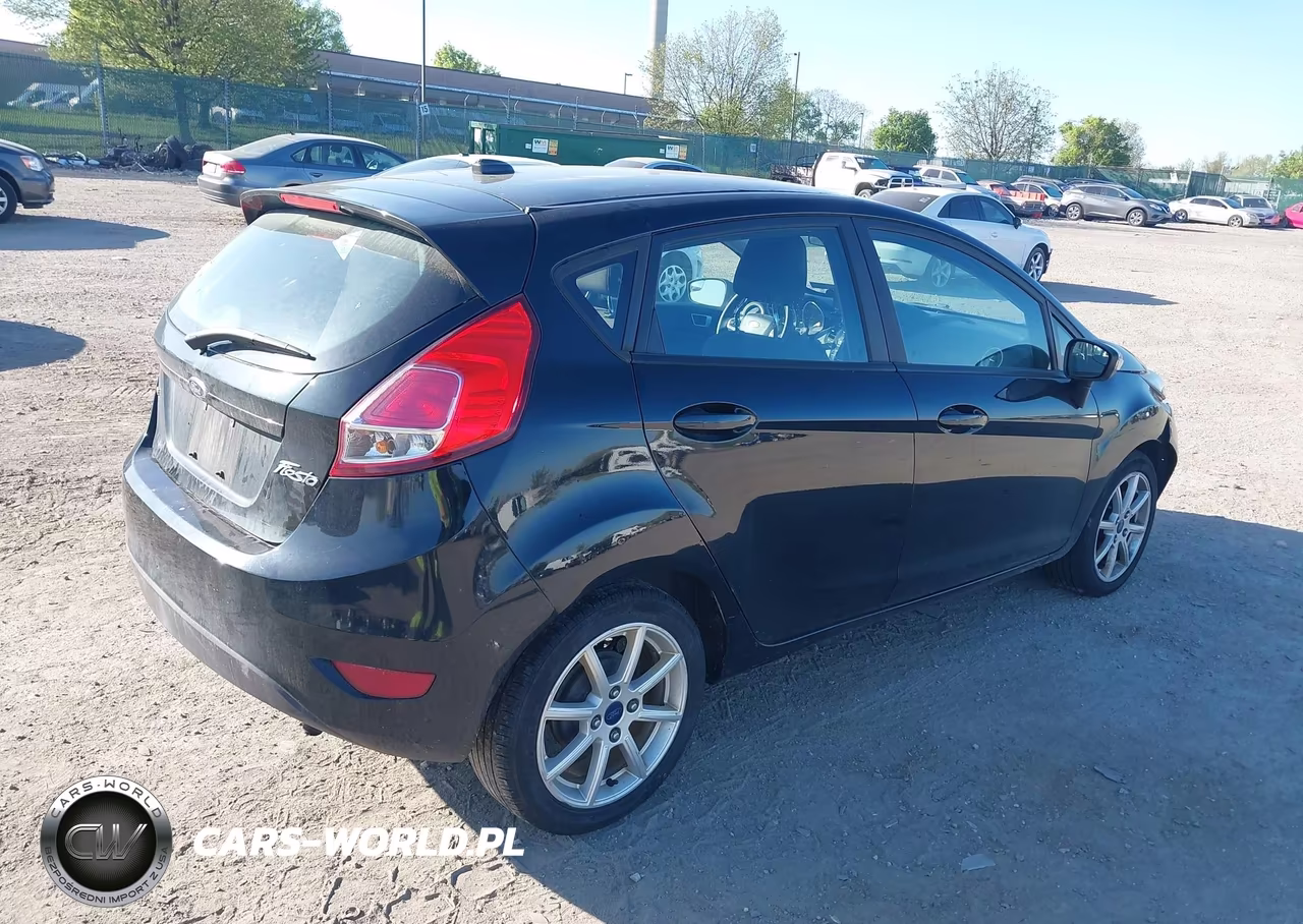 2016 Ford Fiesta Se VIN:3FADP4EJ6GM153369 - 4