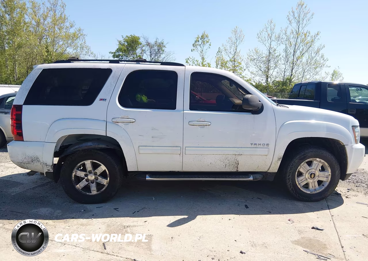 2012 Chevrolet Tahoe Lt VIN:1GNSKBE00CR255830 - 13