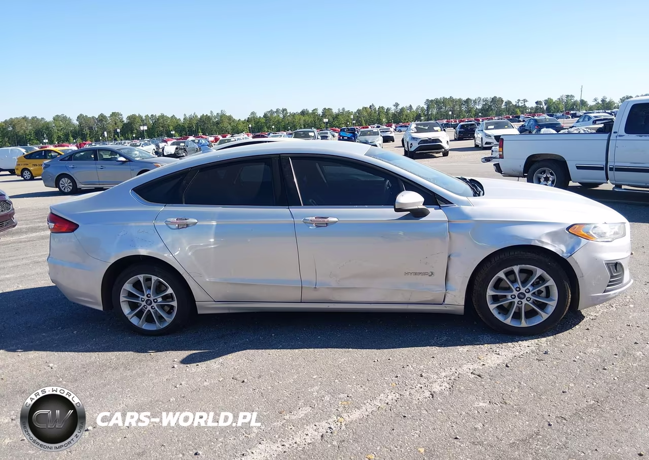 2019 Ford Fusion Hybrid Se VIN:3FA6P0LUXKR105836 - 14