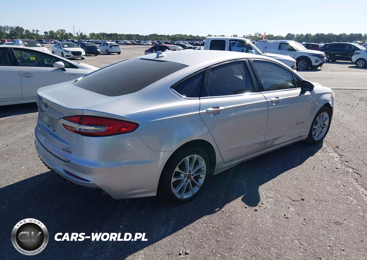 2019 Ford Fusion Hybrid Se VIN:3FA6P0LUXKR105836 - 4