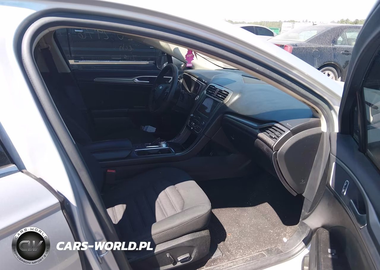2019 Ford Fusion Hybrid Se VIN:3FA6P0LUXKR105836 - 5