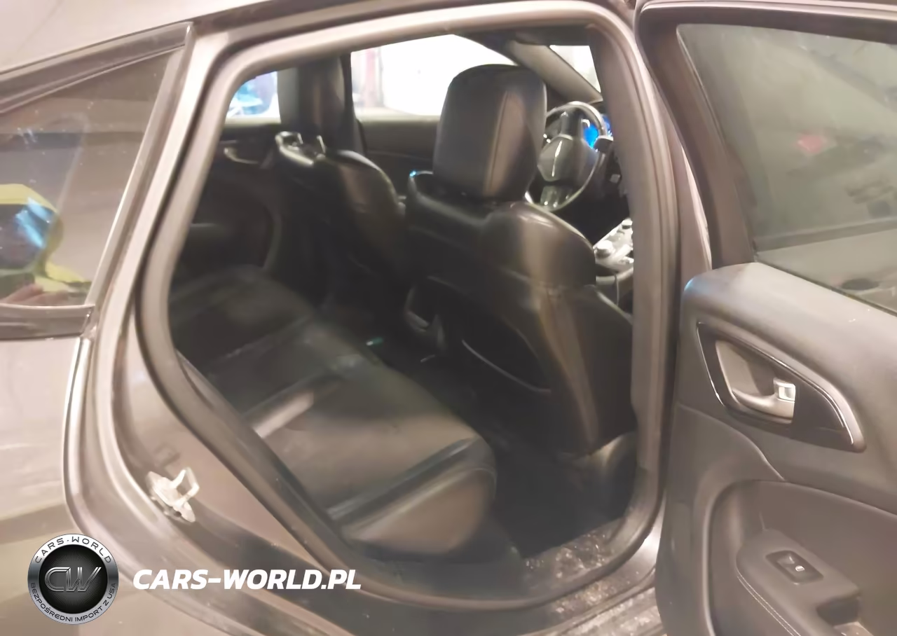 2016 Chrysler 200 S VIN:1C3CCCBB6GN146005 - 8