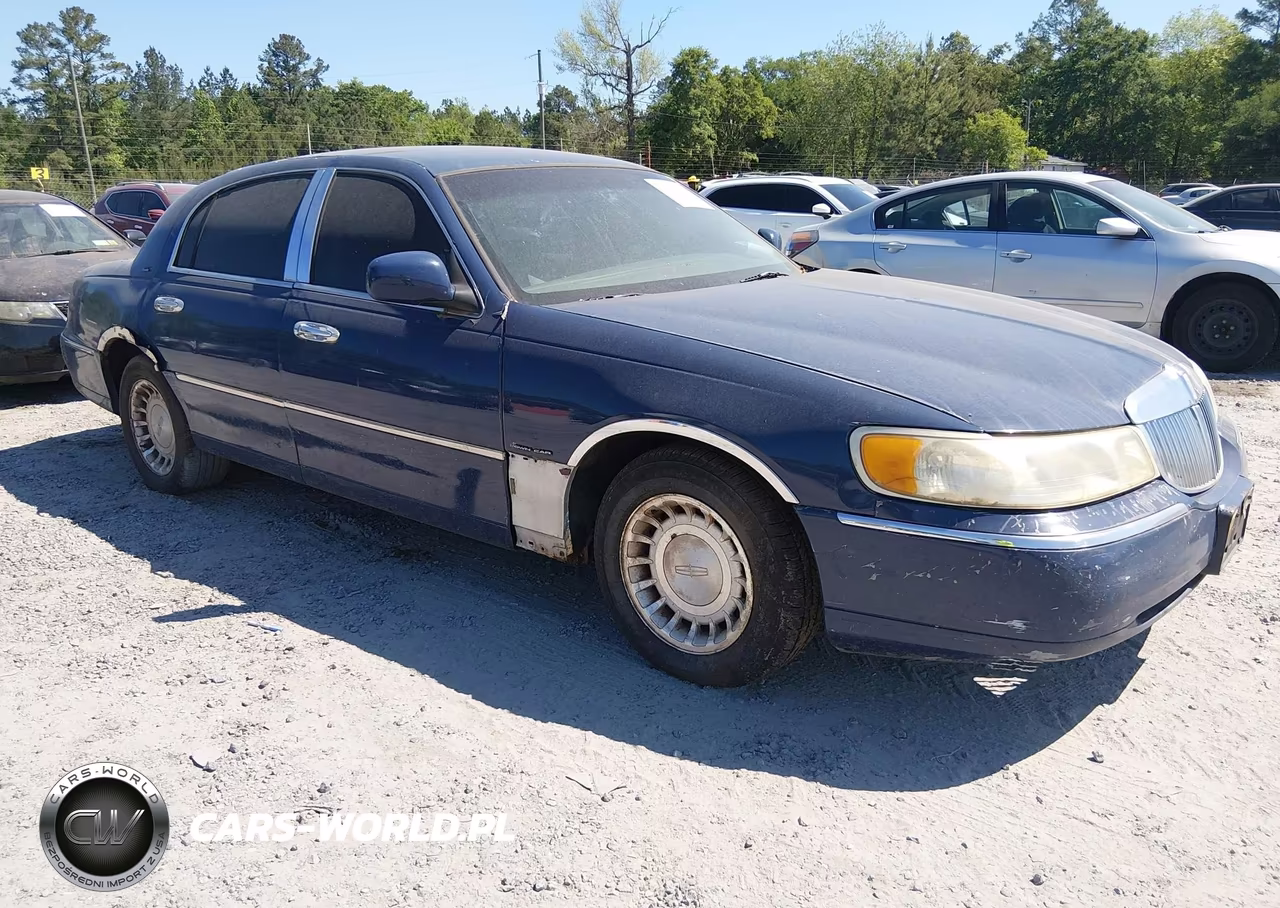 2002 Lincoln Town Car Executive
