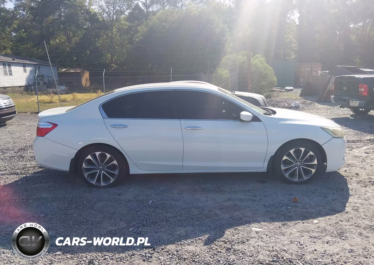 2014 Honda Accord Sport VIN:1HGCR2F58EA174810 - 13