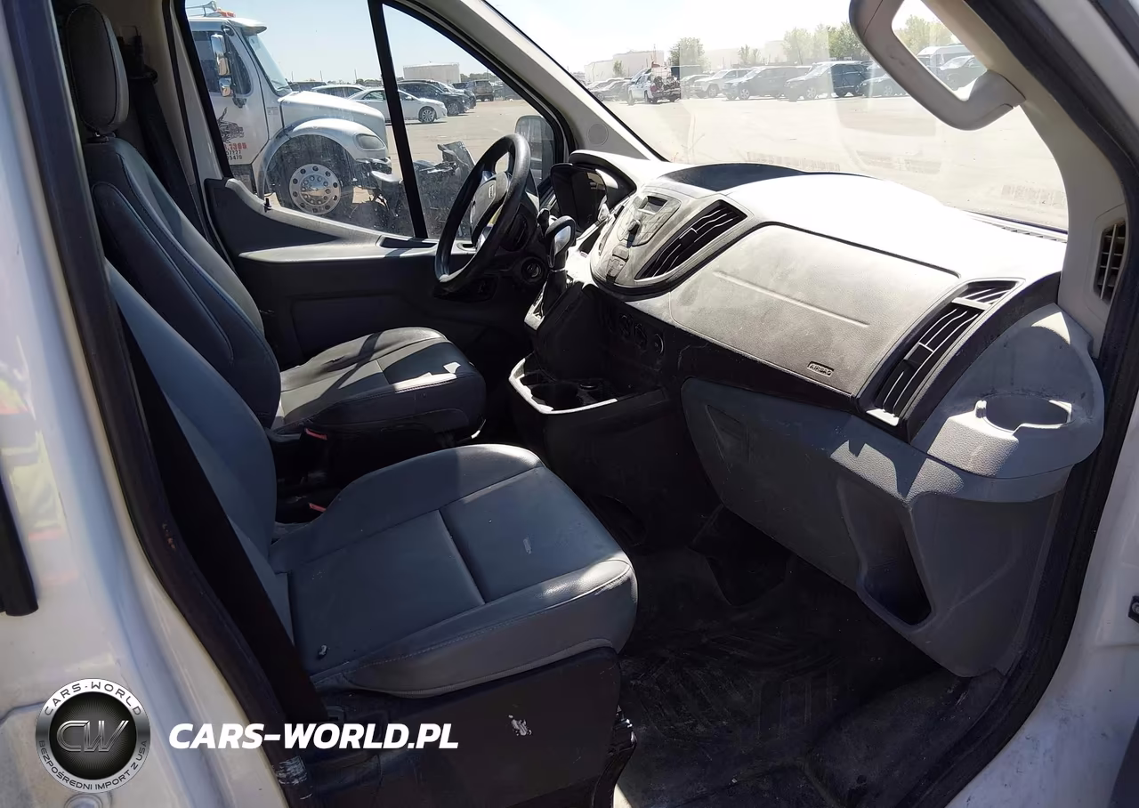 2015 Ford Transit-250 VIN:1FTNR1ZMXFKB15919 - 5