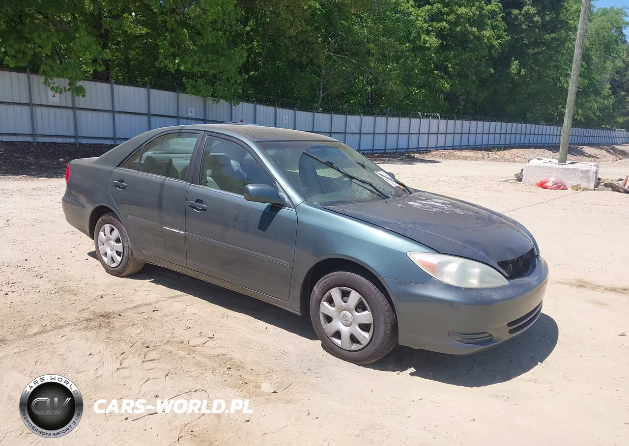 2004 Toyota Camry Le