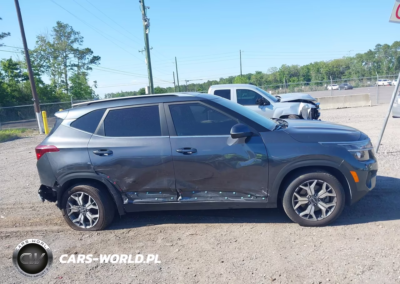 2022 Kia Seltos Ex VIN:KNDERCAAXN7301541 - 13