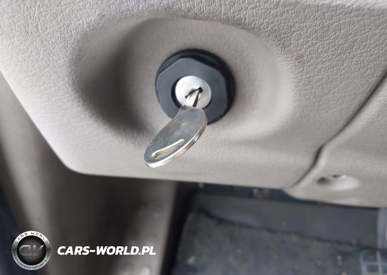 2017 Freightliner Cascadia 125 VIN:3AKJGLDR2HSHY4718 - 10