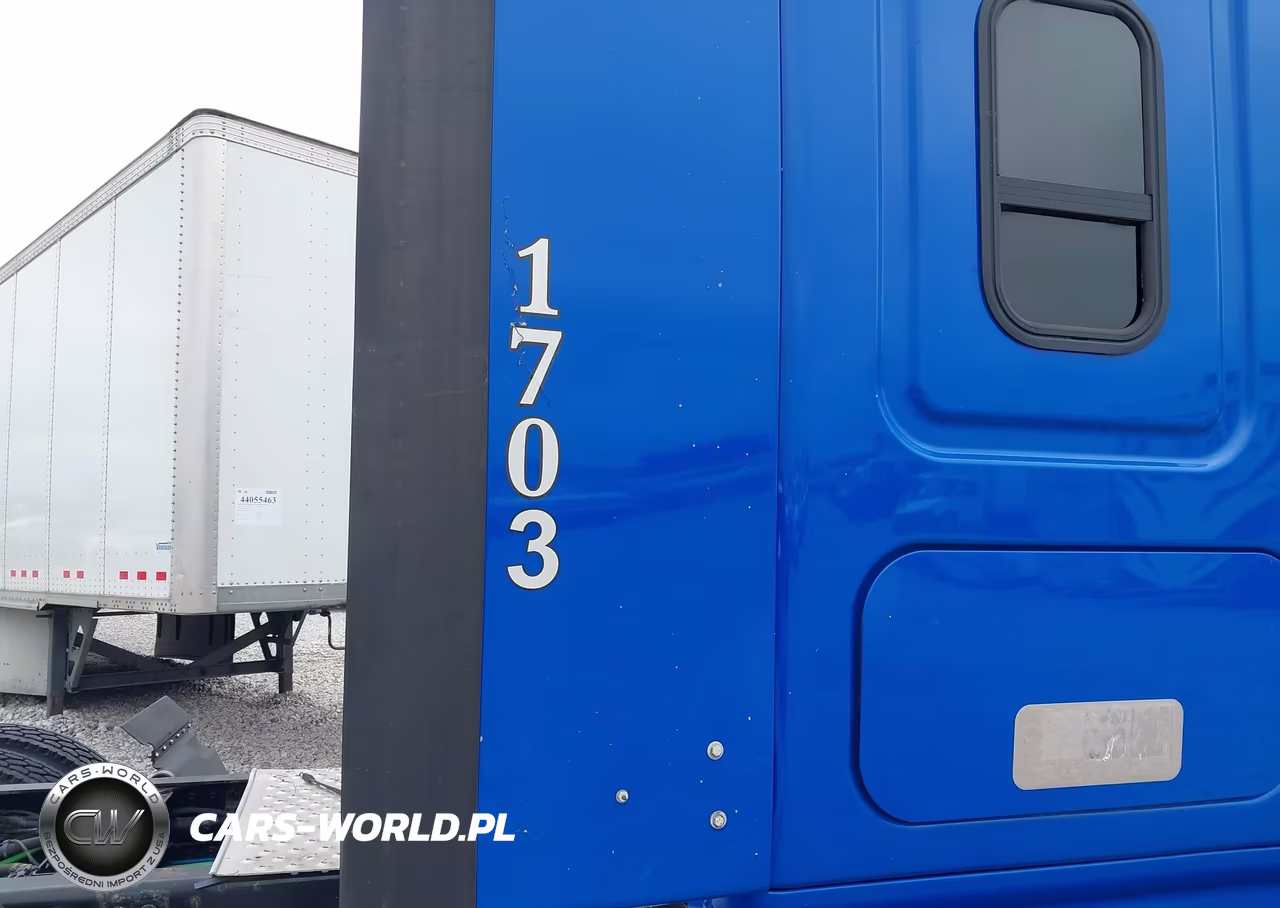 2017 Freightliner Cascadia 125 VIN:3AKJGLDR2HSHY4718 - 11
