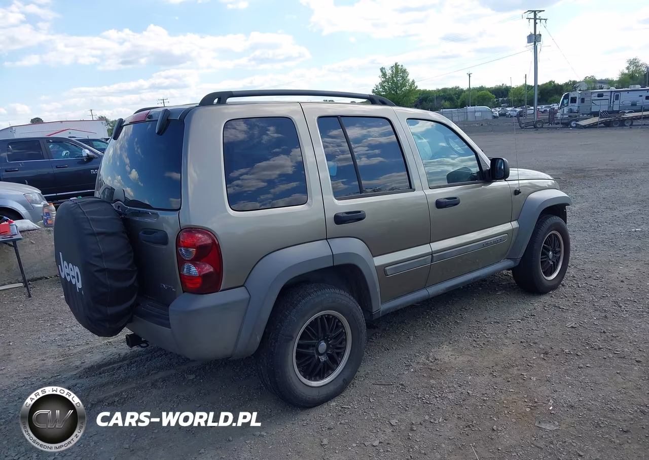 2007 Jeep Liberty Sport VIN:1J4GL48KX7W647848 - 4