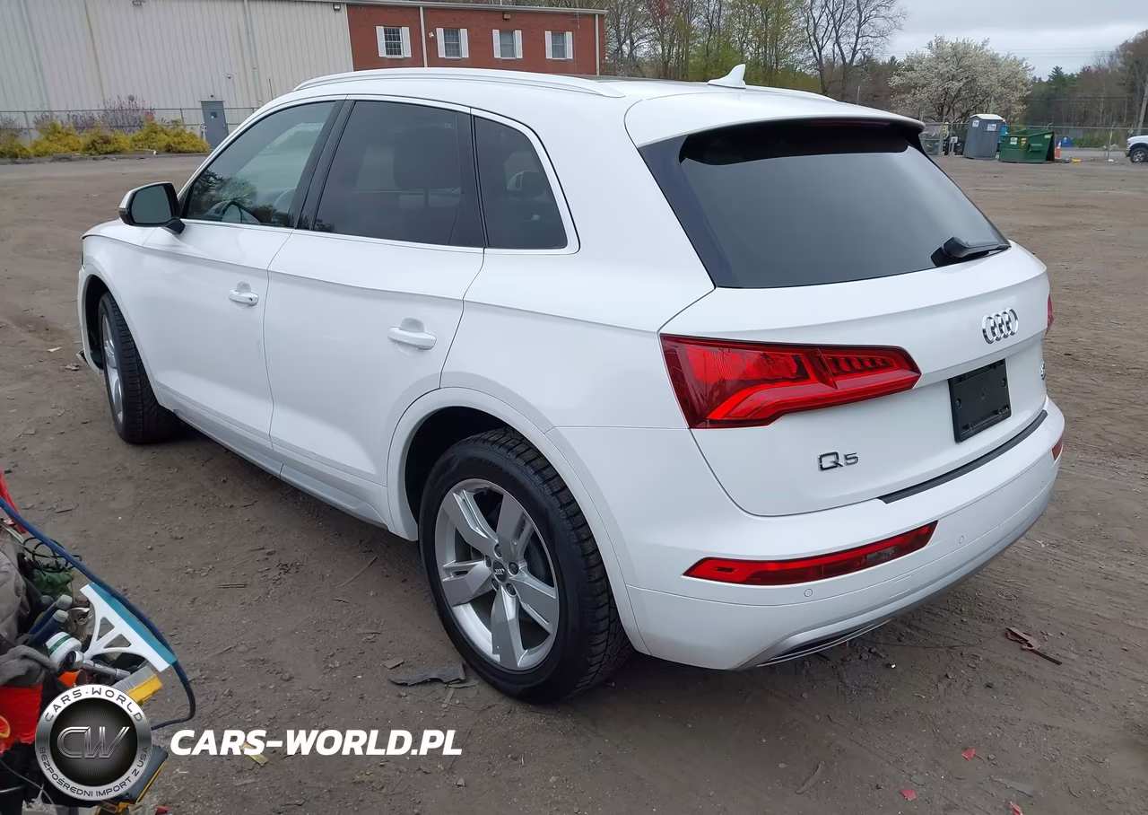 2018 Audi Q5 2.0T Premium-2.0T Tech Premium VIN:WA1BNAFY8J2223691 - 3