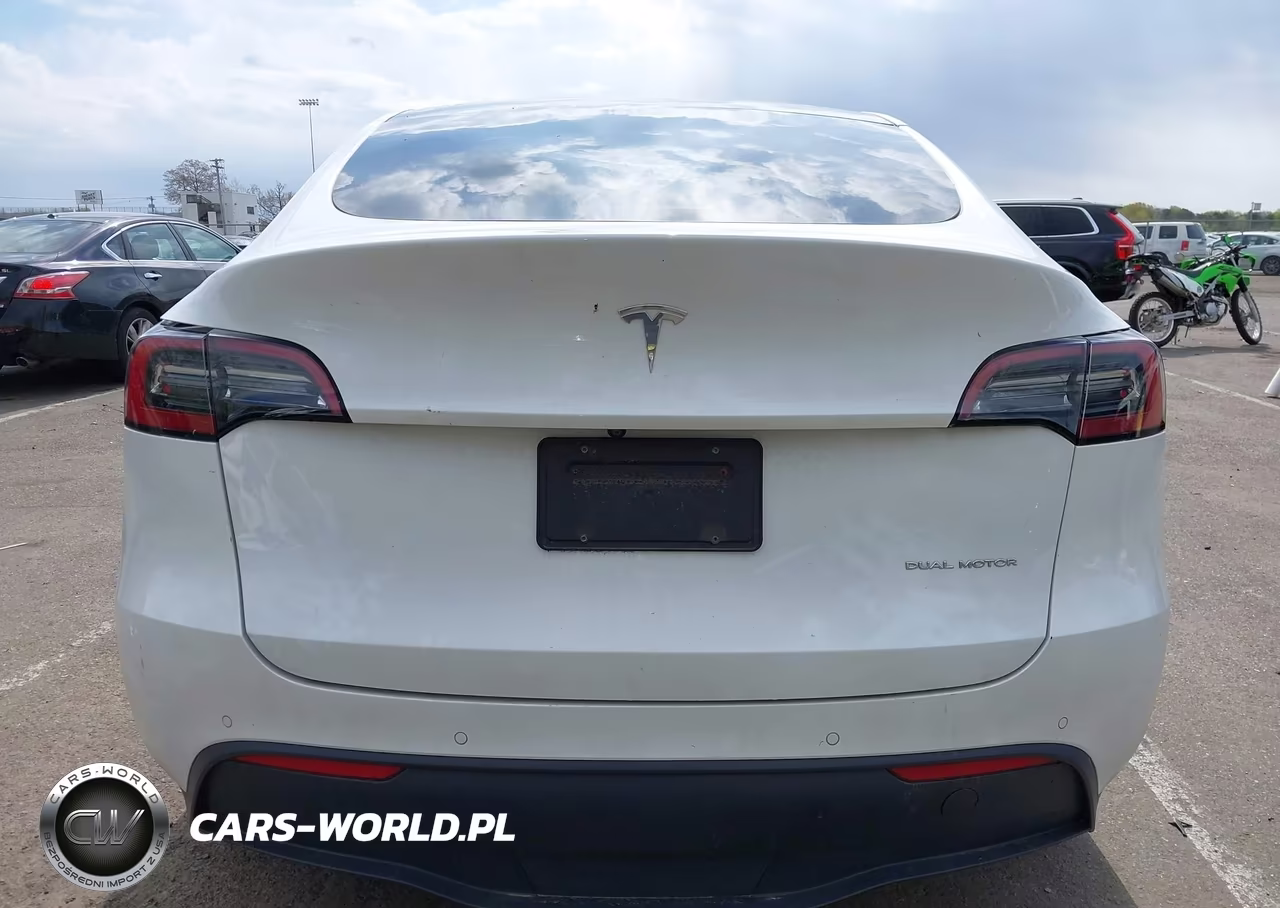 2021 Tesla Model Y Long Range Dual Motor All-Wheel Drive VIN:5YJYGDEE4MF179404 - 16