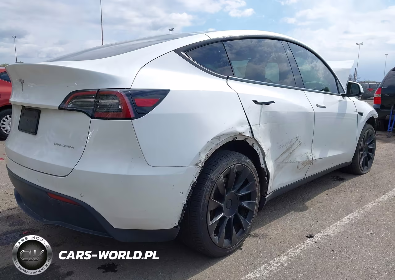 2021 Tesla Model Y Long Range Dual Motor All-Wheel Drive VIN:5YJYGDEE4MF179404 - 4