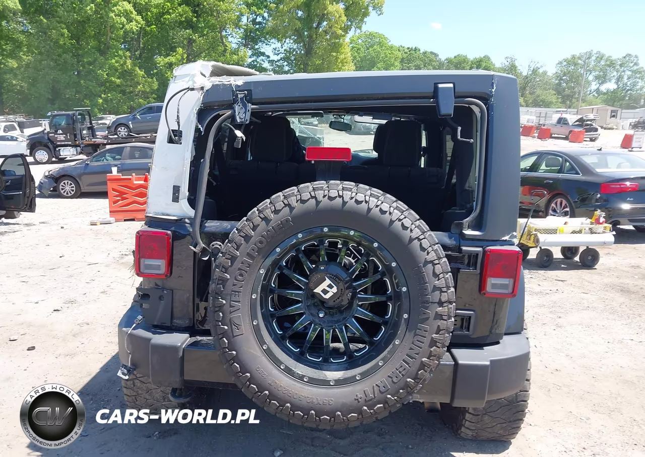 2016 Jeep Wrangler Unlimited Sahara VIN:1C4BJWEG5GL100621 - 16
