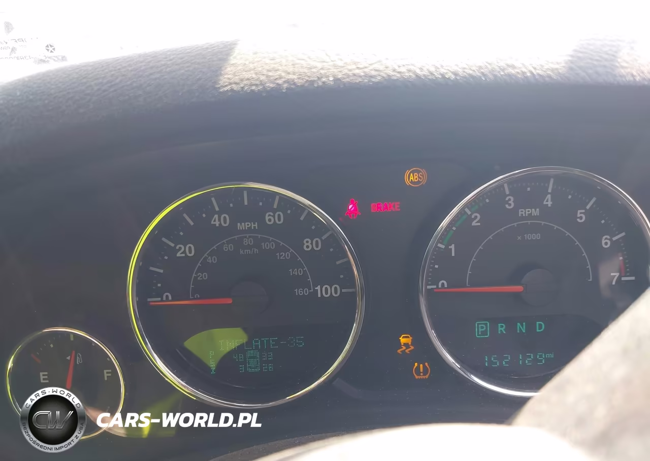 2016 Jeep Wrangler Unlimited Sahara VIN:1C4BJWEG5GL100621 - 7