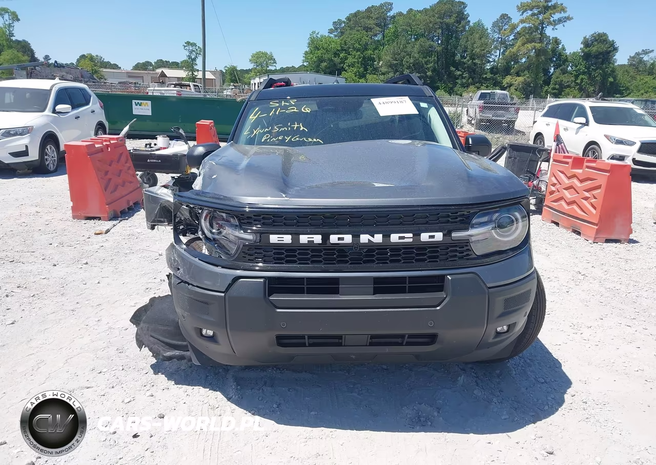 2025 Ford Bronco Sport Outer Banks VIN:3FMCR9CNXSRF02737 - 12