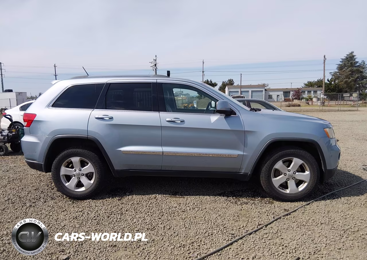 2012 Jeep Grand Cherokee Laredo VIN:1C4RJFAG3CC344458 - 13