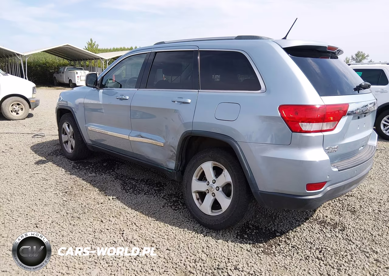 2012 Jeep Grand Cherokee Laredo VIN:1C4RJFAG3CC344458 - 3