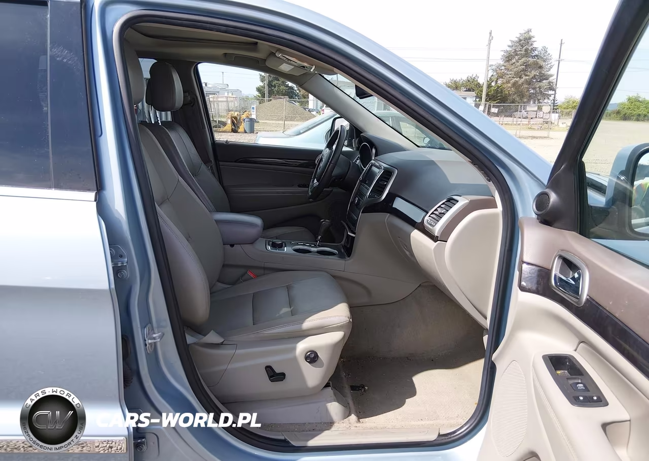 2012 Jeep Grand Cherokee Laredo VIN:1C4RJFAG3CC344458 - 5