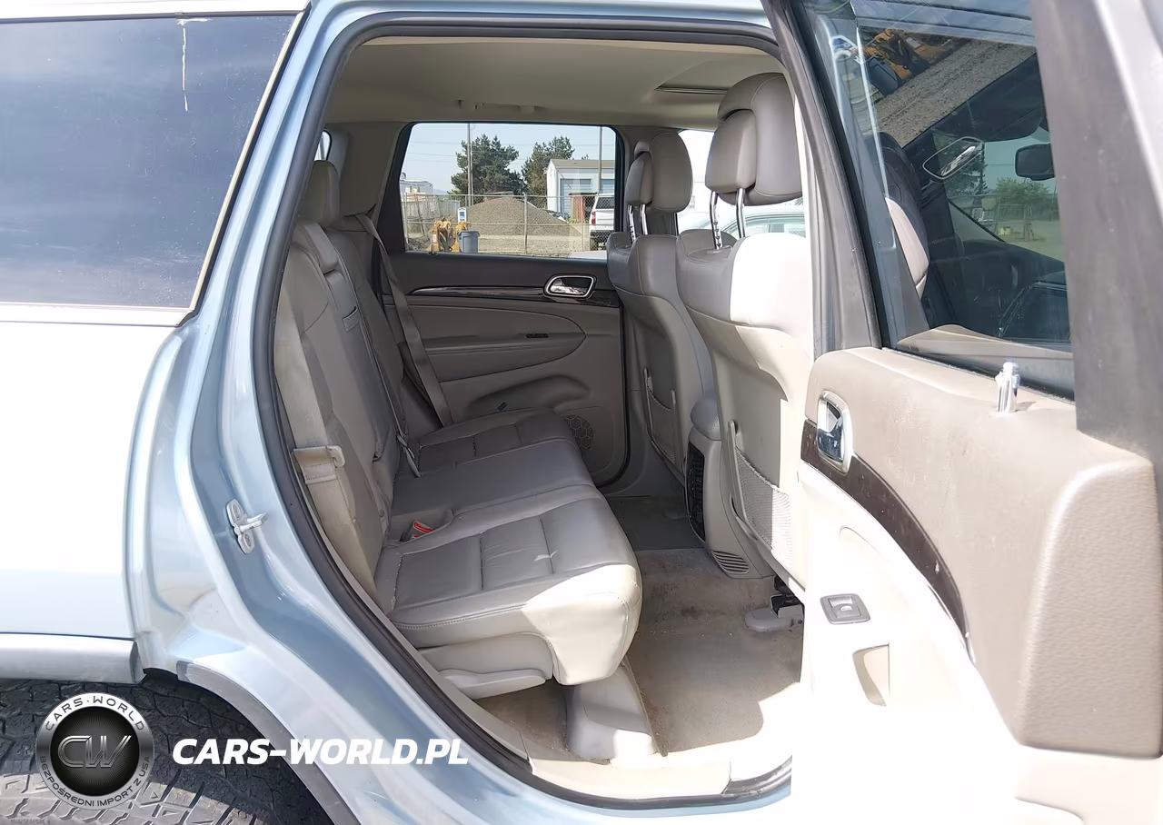 2012 Jeep Grand Cherokee Laredo VIN:1C4RJFAG3CC344458 - 8