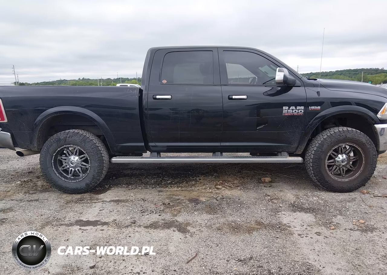 2014 Ram 2500 Laramie VIN:3C6UR5FJ4EG315513 - 14