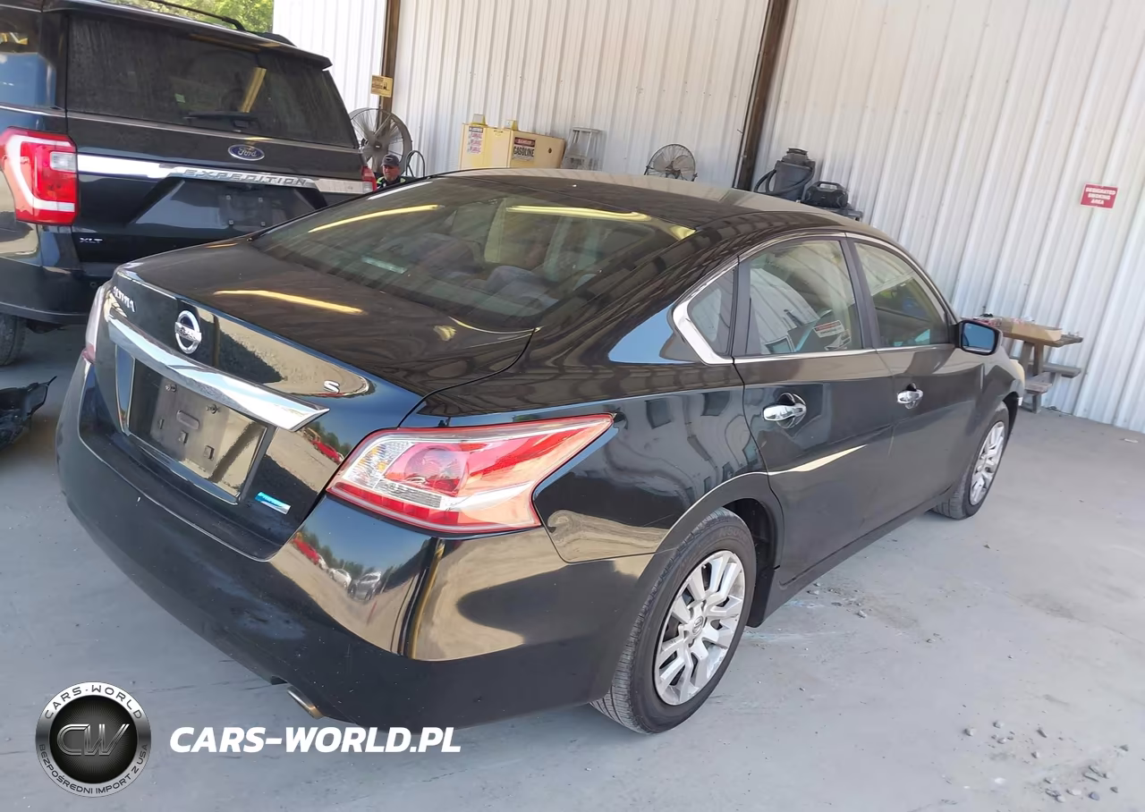 2013 Nissan Altima 2.5 S VIN:1N4AL3AP0DC240183 - 4