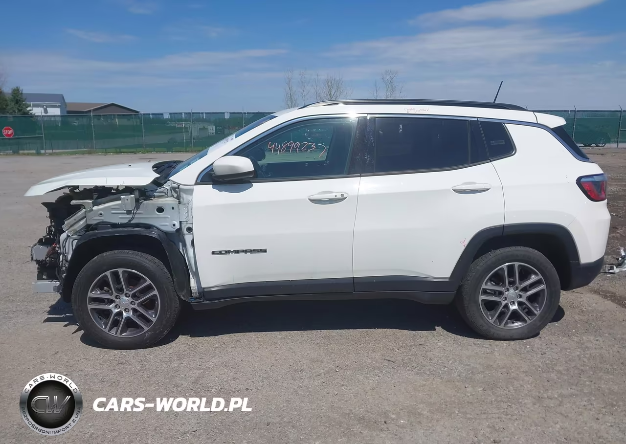 2020 Jeep Compass Latitude 4X4 VIN:3C4NJDBB1LT148500 - 14
