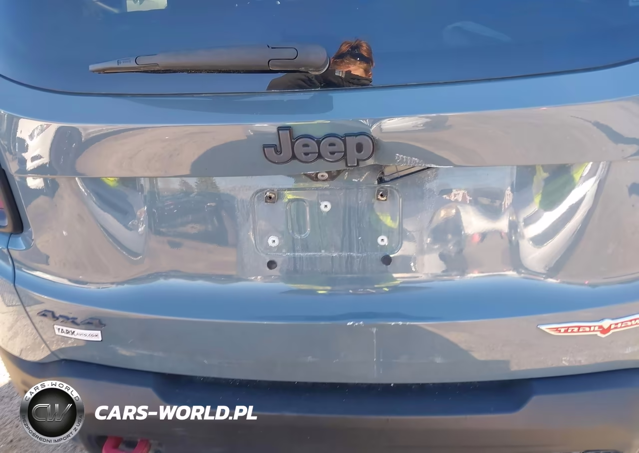 2015 Jeep Renegade Trailhawk VIN:ZACCJBCT1FPB32313 - 6