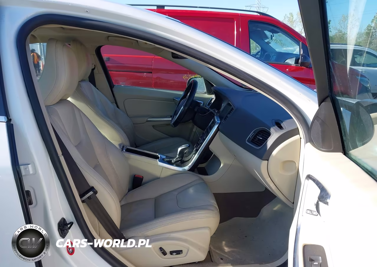 2013 Volvo S60 T5 VIN:YV1612FS6D2231016 - 5