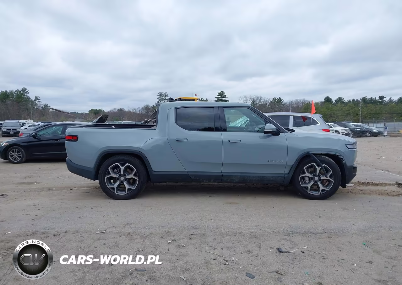 2023 Rivian R1T Adventure-Adventure Dual Motor Large Pack-Adventure Dual Motor Max Pack VIN:7FCTGBAA3PN026661 - 13