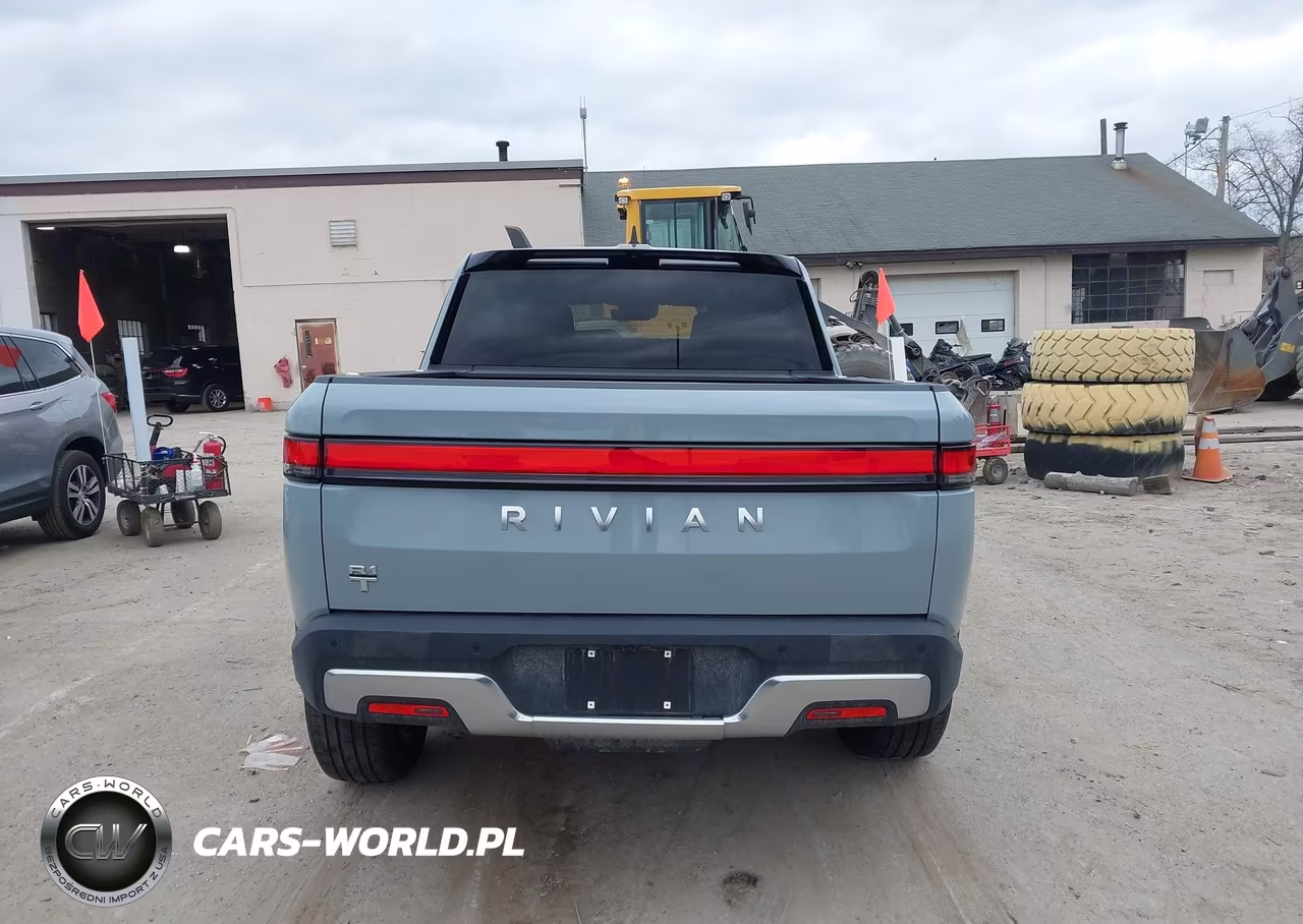 2023 Rivian R1T Adventure-Adventure Dual Motor Large Pack-Adventure Dual Motor Max Pack VIN:7FCTGBAA3PN026661 - 16