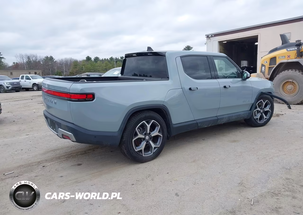 2023 Rivian R1T Adventure-Adventure Dual Motor Large Pack-Adventure Dual Motor Max Pack VIN:7FCTGBAA3PN026661 - 4
