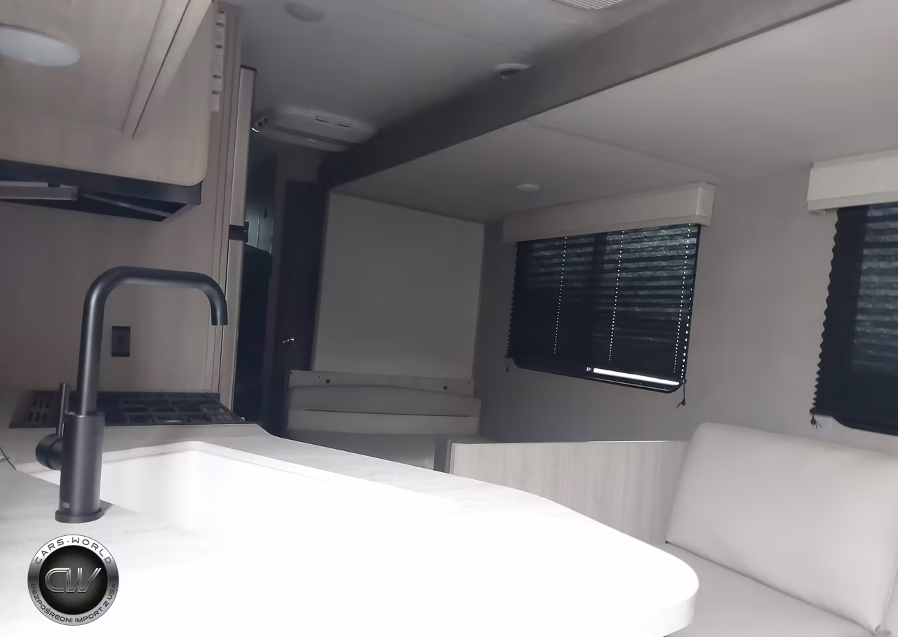 2025 Forest River Coachmen VIN:5ZT2CARB8SU046440 - 8
