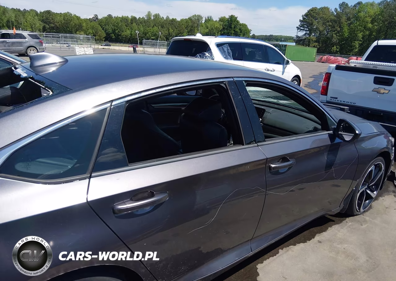 2018 Honda Accord Sport VIN:1HGCV1F31JA044706 - 19
