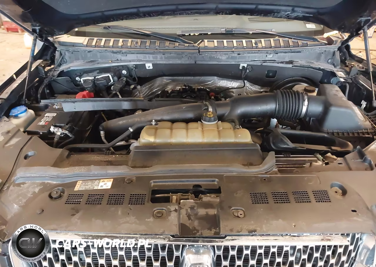 2021 Lincoln Navigator Reserve L VIN:5LMJJ3LT8MEL08205 - 10