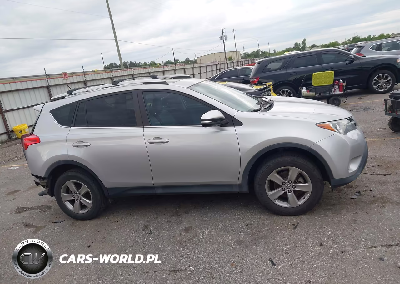 2015 Toyota Rav4 Xle VIN:2T3WFREV8FW207063 - 13