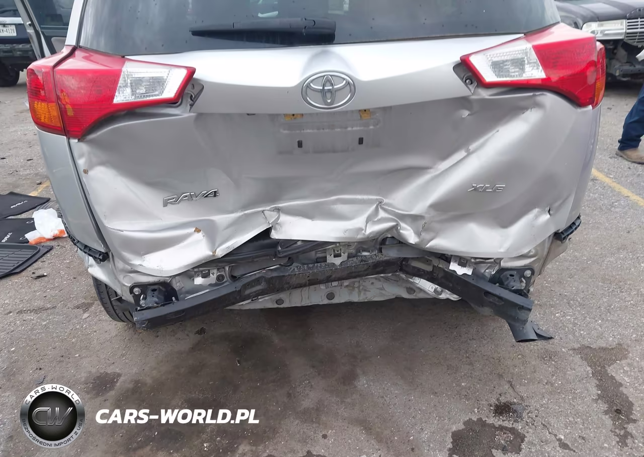 2015 Toyota Rav4 Xle VIN:2T3WFREV8FW207063 - 6