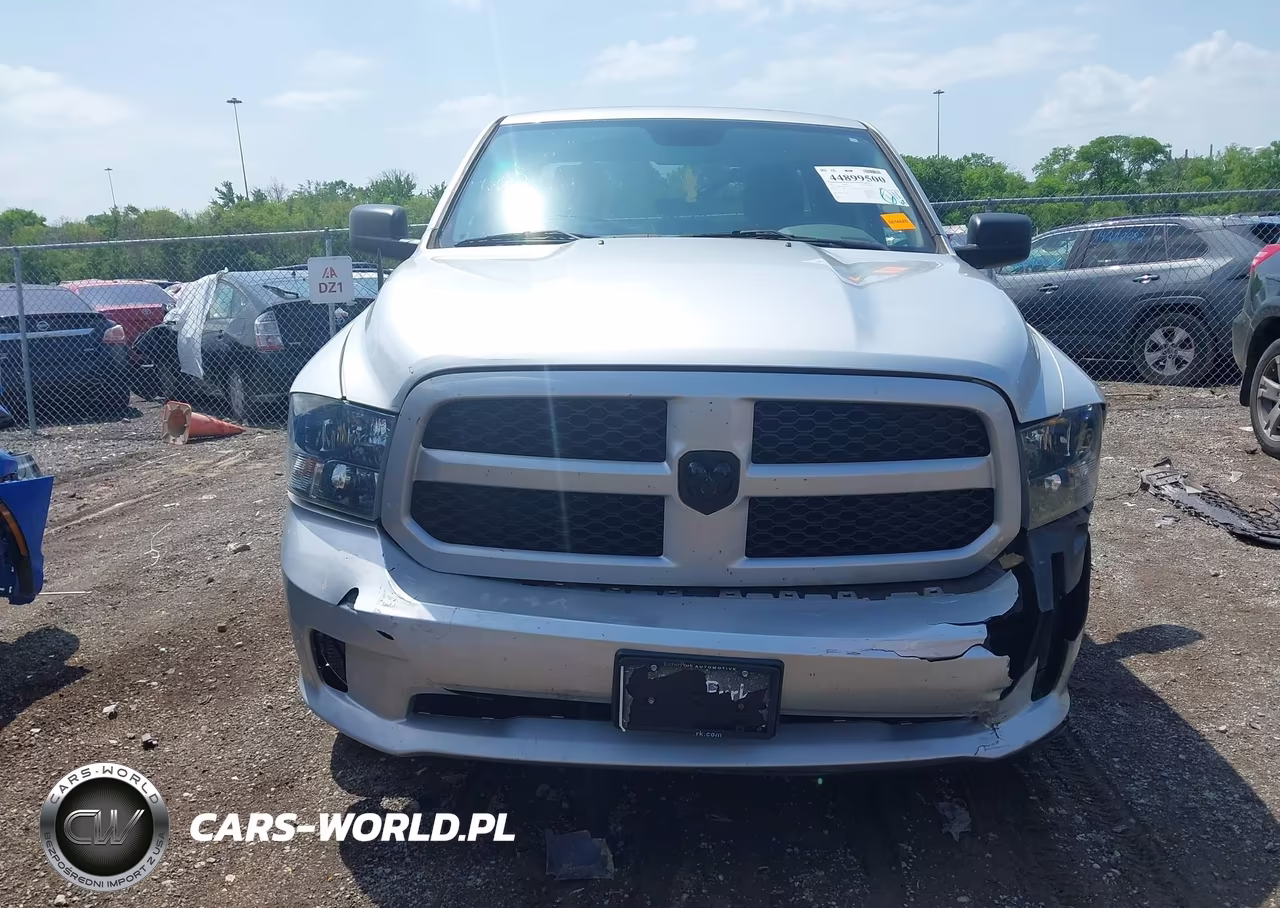 2019 Ram 1500 Classic VIN:1C6RR7FG5KS504598 - 12