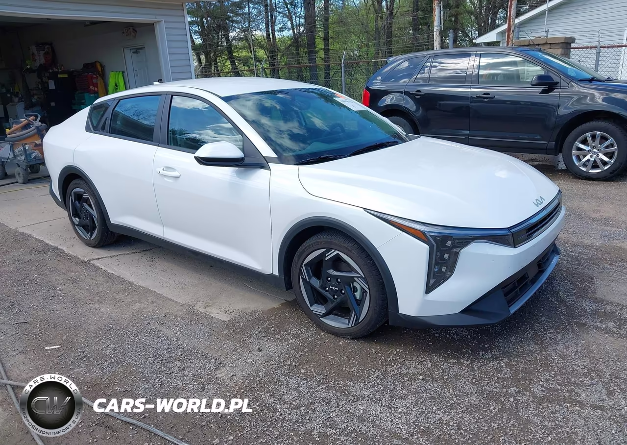 2025 Kia K4 Ex – zdjęcie 1 z 17