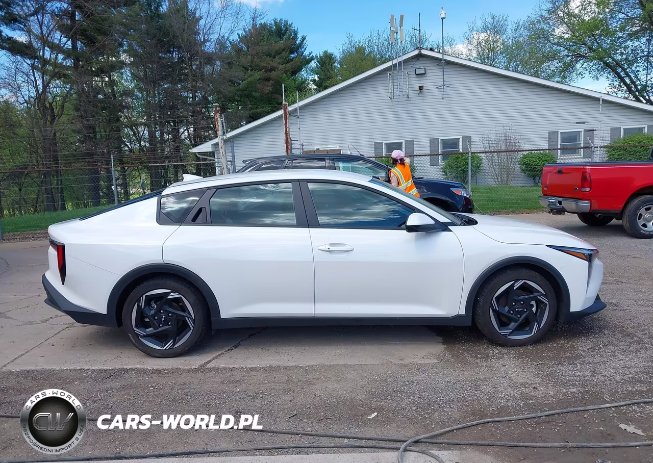 2025 Kia K4 Ex VIN:3KPFU4DE8SE217365 - 13