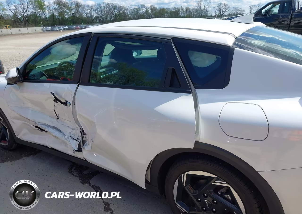 2025 Kia K4 Ex VIN:3KPFU4DE8SE217365 - 17