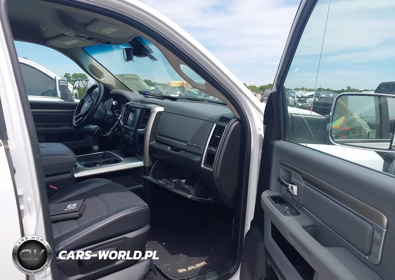 2018 Ram 2500 Lone Star 4X4 6'4 Box VIN:3C6UR5DL9JG343905 - 5