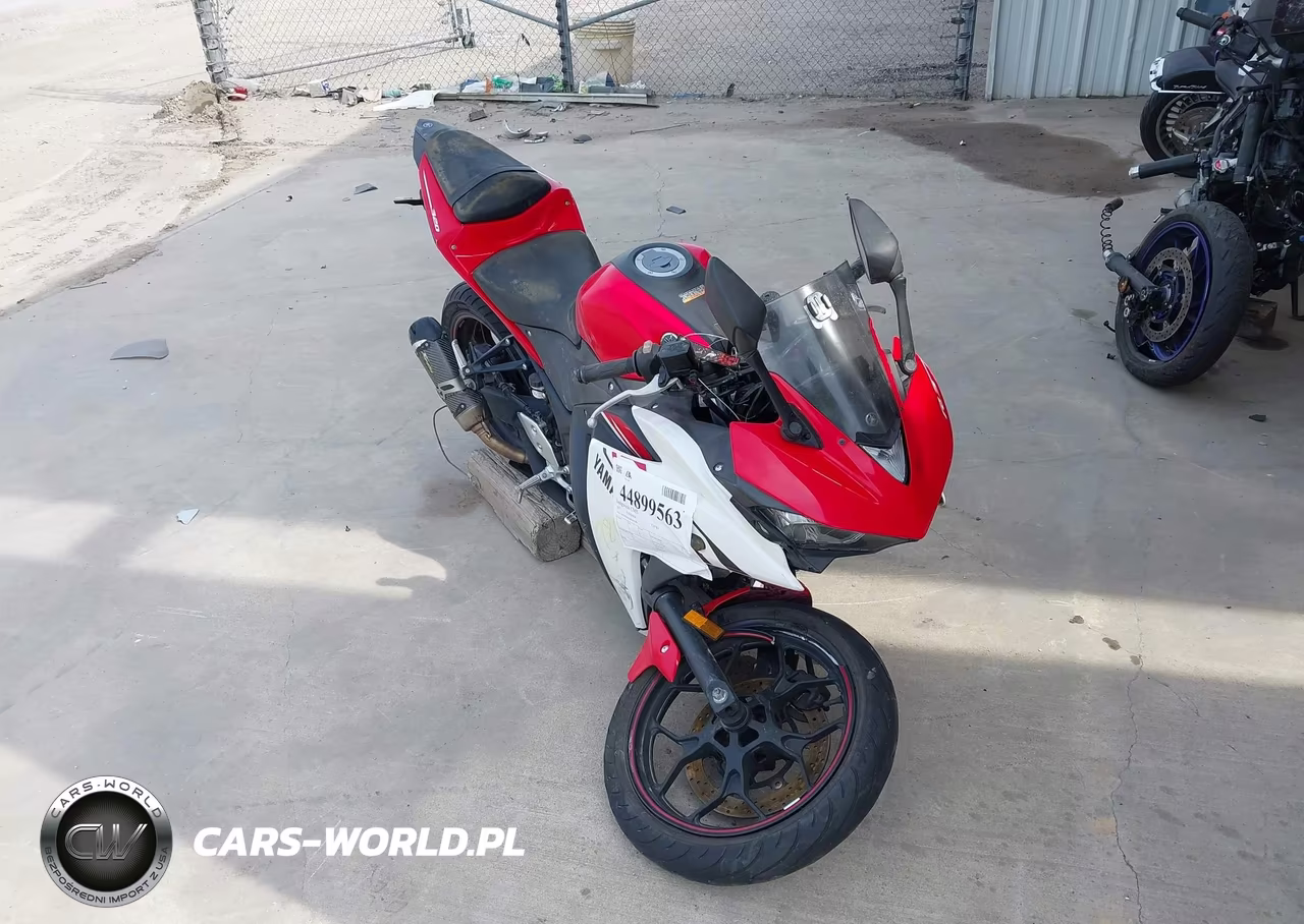 2015 Yamaha Yzfr3