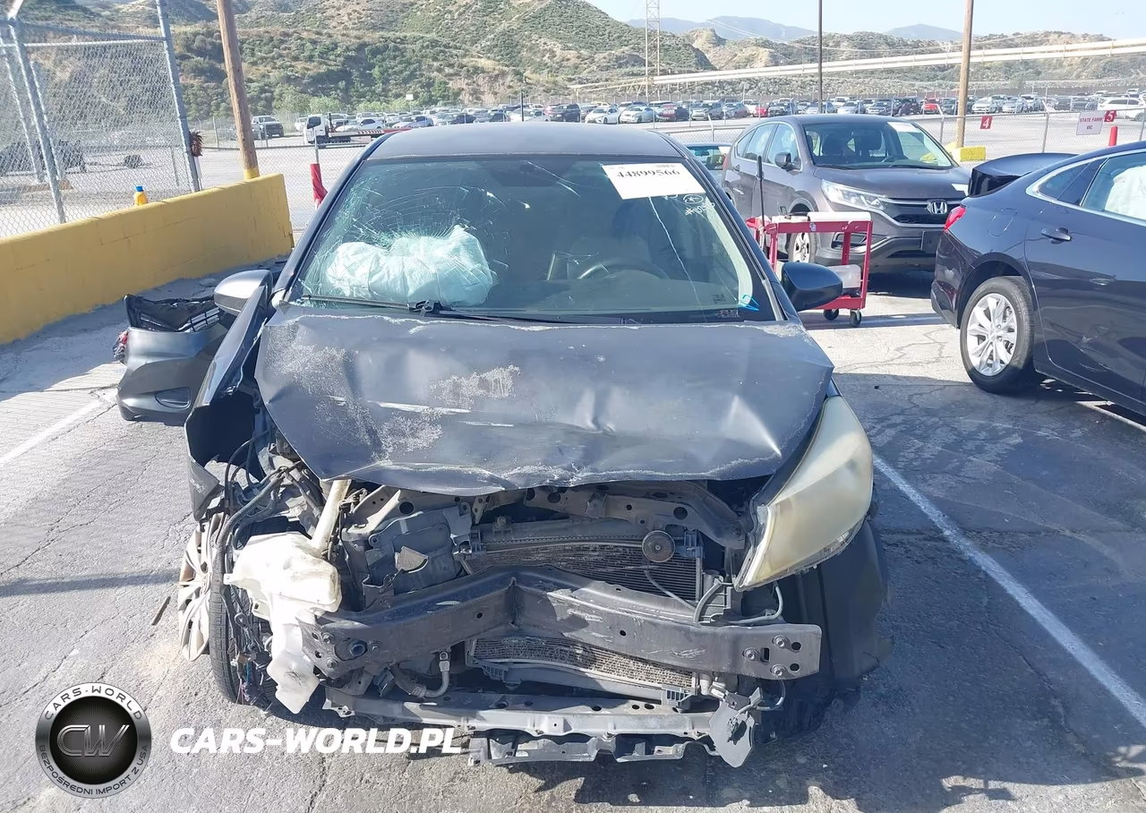 2013 Toyota Yaris Le VIN:JTDKTUD38DD543297 - 12